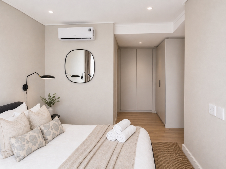 1 Bedroom Property for Sale in Sea Point Western Cape